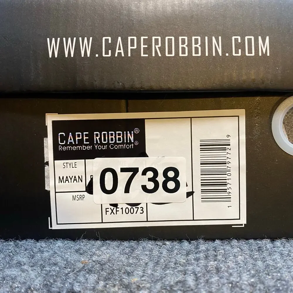 NWT Cape Robbin Womens 10 Mayan Silver Chunky Strappy Platform Sandal Ankle Wrap